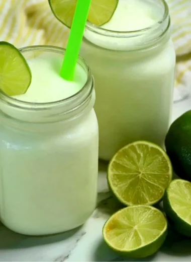 Delicious Brazilian Lemonade with Coconut served in a refreshing glass