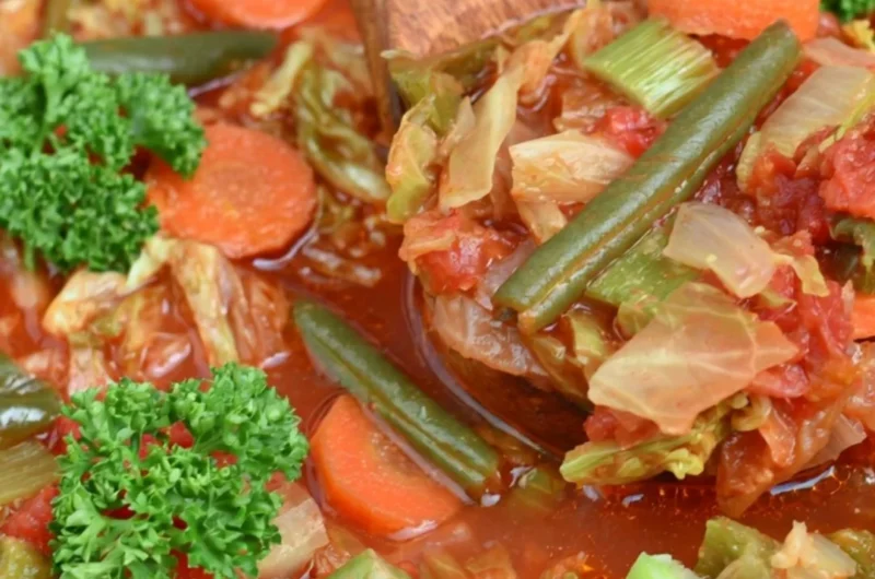 Delicious and healthy cabbage soup in a bowl, ideal for weight loss.